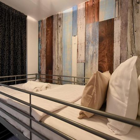 דירות בוקרשט Amazing Location & Elegant Apt - Old Town מראה חיצוני תמונה