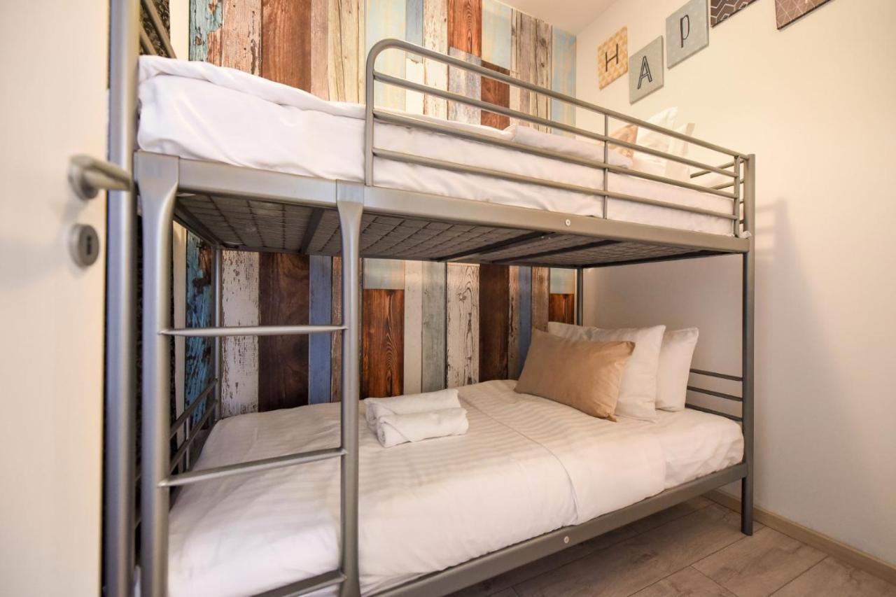 דירות בוקרשט Amazing Location & Elegant Apt - Old Town מראה חיצוני תמונה